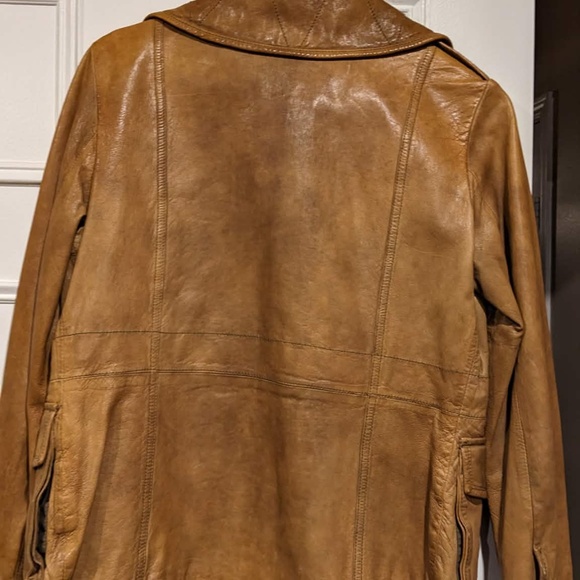 Leather jacket - Picture 12 of 13